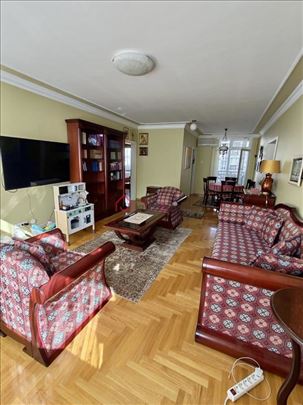 Lepo Renoviran stan kod Bg Arene.