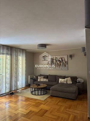 Odličan, 3.0, porodičan stan