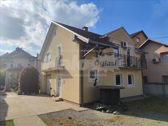 Odličan poslovni prostor na dobroj lokaciji!