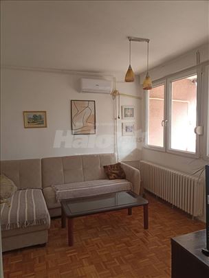 Stan u Bloku 70-Novi Beograd-Savski kej