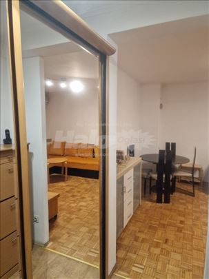 Bulevar kralja Aleksandra, Lion, Lipov hlad. 43m2