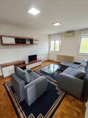 Stan nadomak šetališta- Blok 70!