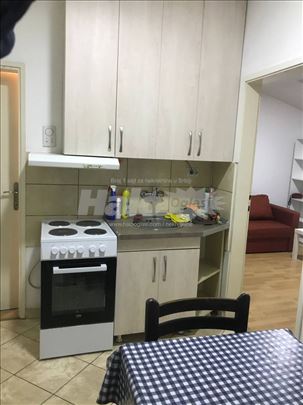 ĐERAM, jednoiposoban 30m², 320 € sa režijom