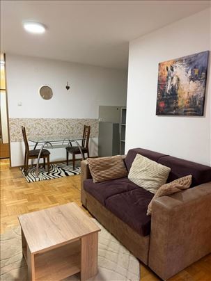 Đeram,Marka Oreškovića,manji dvosoban ID#18995