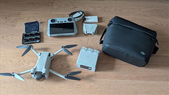 DJI Mini 3 Pro dron sa Fly More kitom