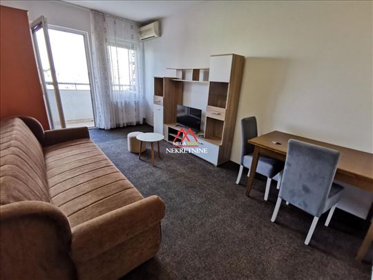 Garsonjera - 27m2 - Grbavica