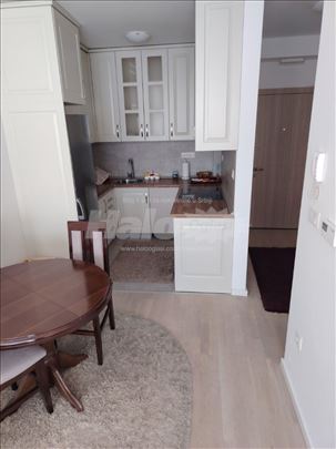 Izdajem jednosoban stan u Čačku 