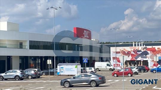 Krnjača, maloprodajni lokal, 710m2