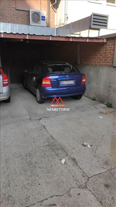 Parking mesto - 15m2 - Bulevar Oslobođenja