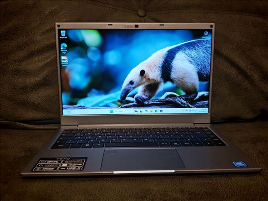 PEAQ C140V - Intel N5030/4gb/128gb SSD Full HD