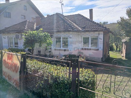 Kuca u Cortanovcima 100m2 I 15ar placa