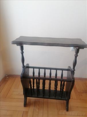  Stocic sa delom za novine 