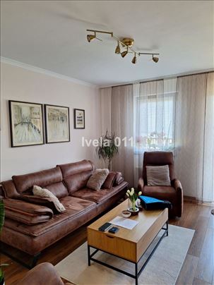 Uknjižen 2.5 stan - Blok 62 ID#4148