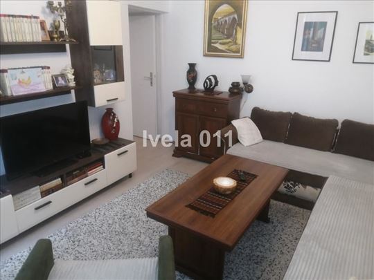 Uknjižen, renoviran stan - Konjarnik ID#4146