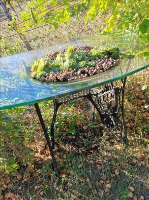 Žardinjera unikatna staklo gvožđe Singer