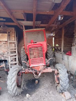 Belarus MTZ-52