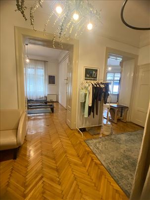 Centar Marsala Birjuzova 76m odlican salonac 