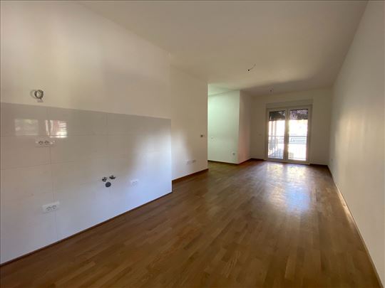 Na prodaju stan na Zlatiboru-Drinske Divizije