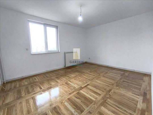 Nov, uknjižen stan 60m² - Višnjički venac