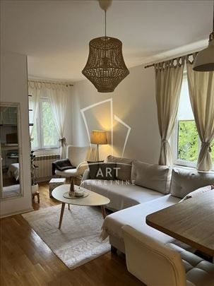 Odličan stan u Profesorskoj koloniji ID#14754