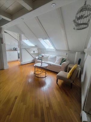 Renoviran, useljiv odmah, odlican