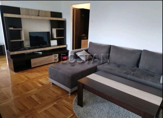 Širi centar - Kanarevo Brdo #67043