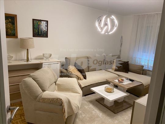 Stan 50m2, Gandijeva 184, Tc Piramida