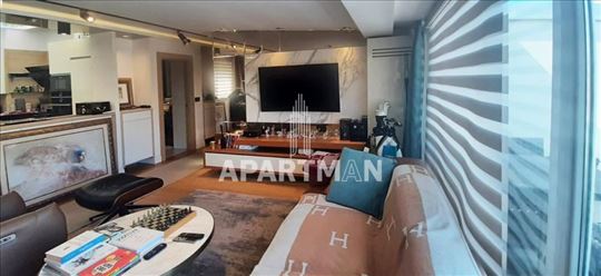 Vračar, Šumatovačka, 83m2, garažno mesto ID#2392