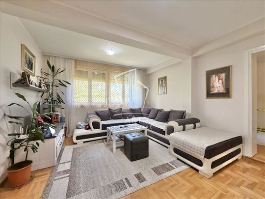 Dupleks, mereno 96 m2,keš ID#14773