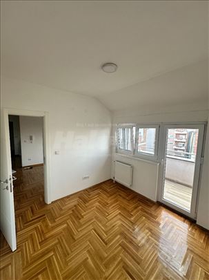 Izdavanje, trosoban stan 72m2