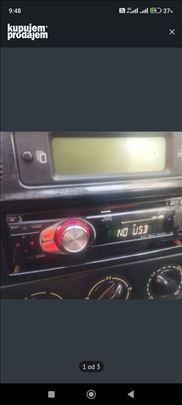JVC Radio/CD player sa USB-om odličan