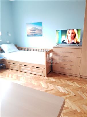 Kanarevo brdo, 21 m²