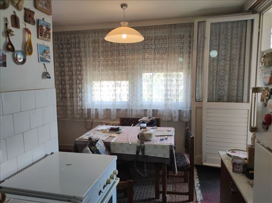 Konjarnik, 45m2, izuzetne strukture, uknjižen 