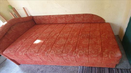 Krevet sa mehanizmom za podizanje