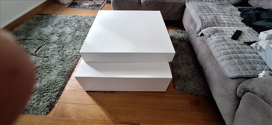 Na prodaju klub sto maxx beli