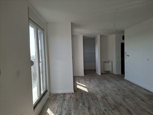 Novogradnja, četvorosoban stan, Stari Banovci