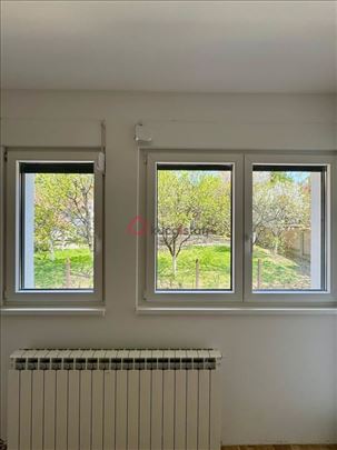 Brzo useljiva Novogradnja u najlepšem delu Mirijev