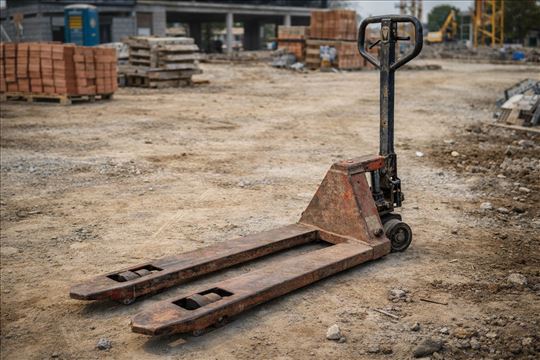 Paletni viljuškar 1170 mm–star, za servis-Prodato