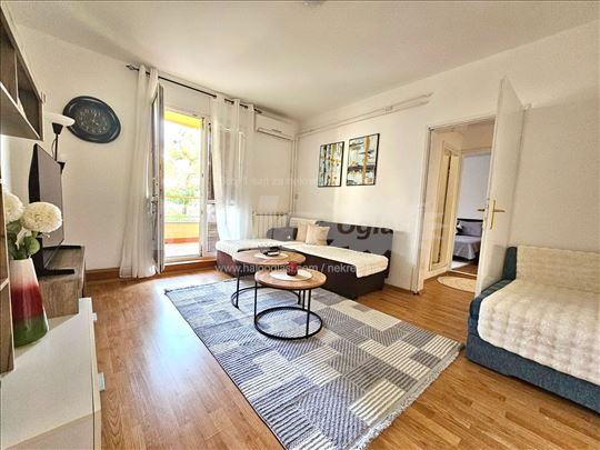 Petra Lekovića 4 Banovo Brdo Čukarica Beograd