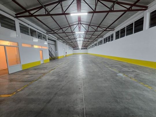 Šimanovci,Industrijska zona centar,magacin,700m2
