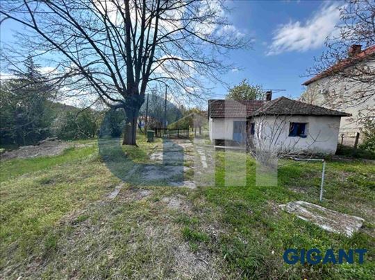 Velika Moštanica, 37m2, 58 ari,