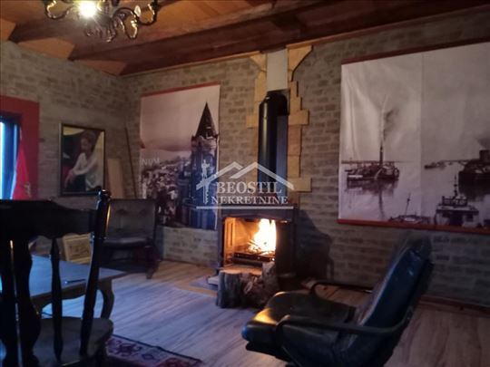 Venčani, blizina Kosmaja, seosko imanje, hitno ID#