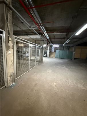 Blok 63, novogradnja, garažno mesto, ID 25545