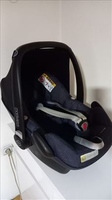 I-size autosedište/nosiljka 45-75cm Maxi-Cosi 6.00