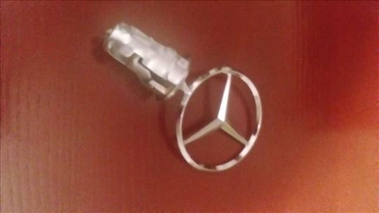 Mercedes znak haube