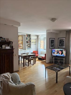 Odličan 3.0 stan (71m2) u centru, adaptibilan