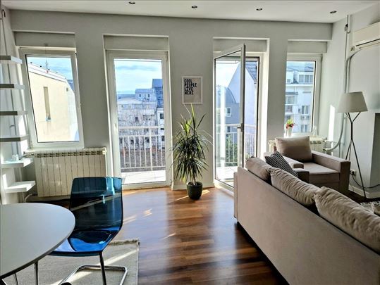 Vračar lux 2-soban stan moderno namešten 