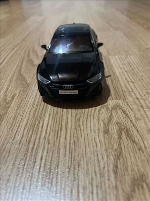 Audi RS7 metalni model sa svetlima i sirenom 1:24