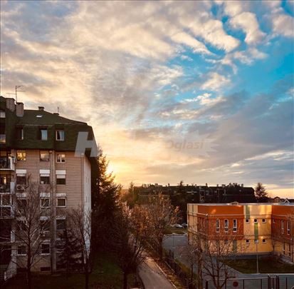 Filmski grad,55m2 2.0 namesten Miloja Zakica