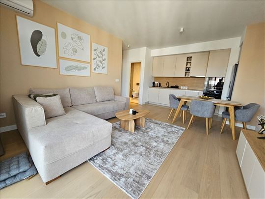 Premium zgrada, nov nesueljavan, dva parking mesta